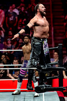 Lance Archer posing for the Norfolk, VA audience during a bonus
